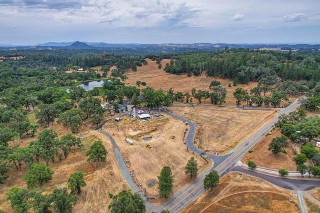 16390 Ridge Rd, Jackson, CA 95642