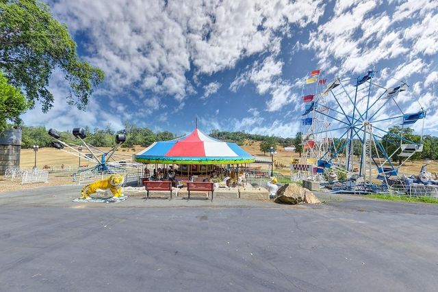 16390 Ridge Rd, Jackson, CA 95642