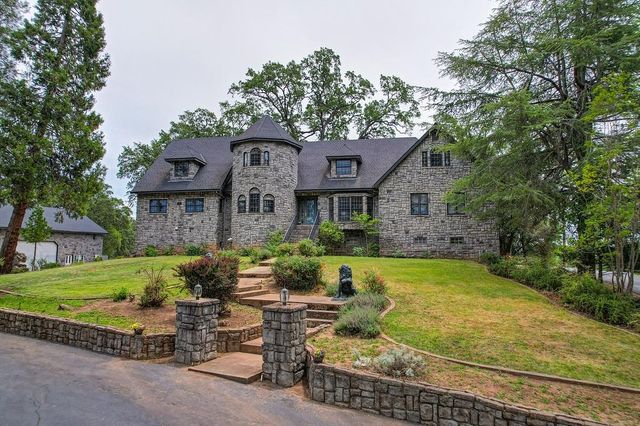 16390 Ridge Rd, Jackson, CA 95642