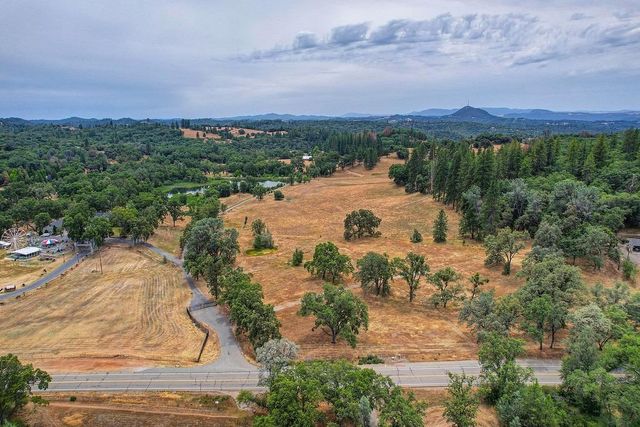 16390 Ridge Rd, Jackson, CA 95642