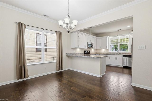2624 Bapaume AVE, Norfolk, VA 23509