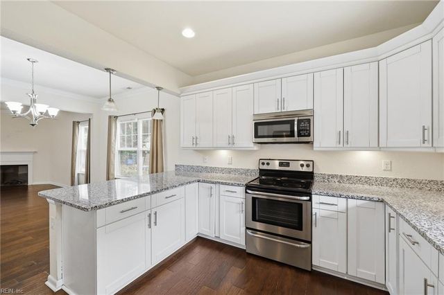 2624 Bapaume AVE, Norfolk, VA 23509