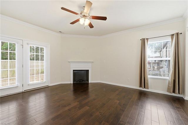 2624 Bapaume AVE, Norfolk, VA 23509