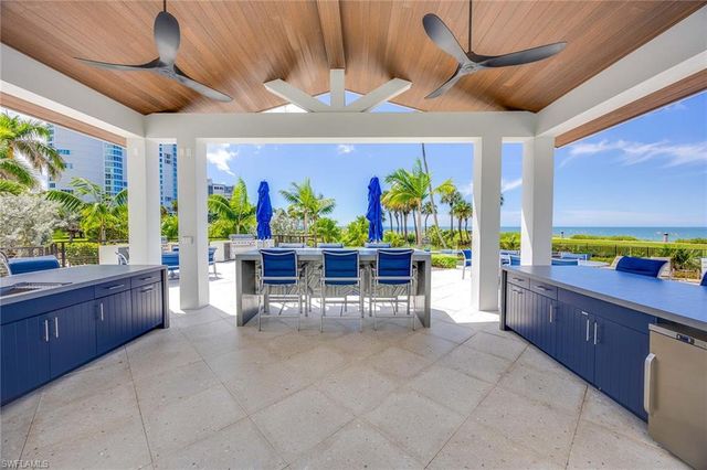 4301 Gulf Shore BLVD N 1900, Naples, FL 34103