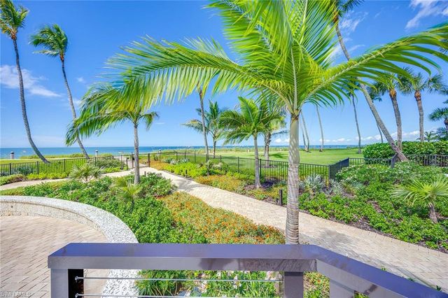 4301 Gulf Shore BLVD N 1900, Naples, FL 34103