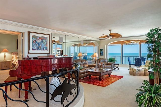 4301 Gulf Shore BLVD N 1900, Naples, FL 34103