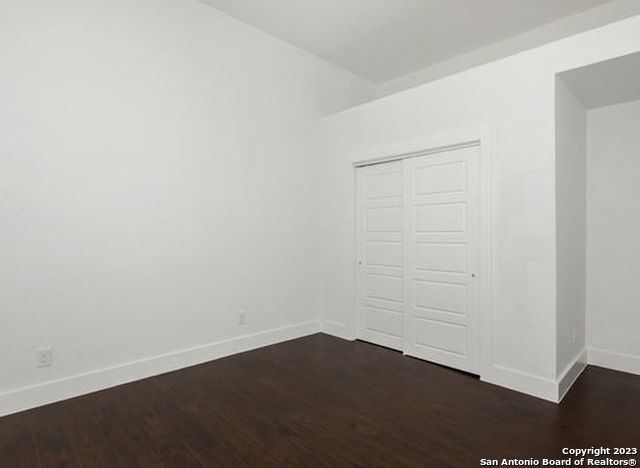 432 S Olive St Apt 1, San Antonio, TX 78203