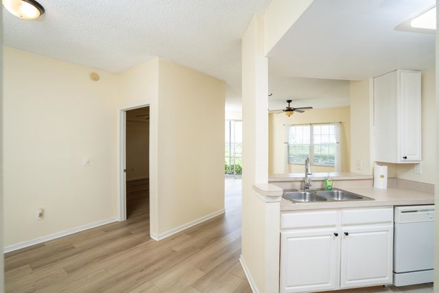 4010 Grande Vista Blvd 118, St Augustine, FL 32084