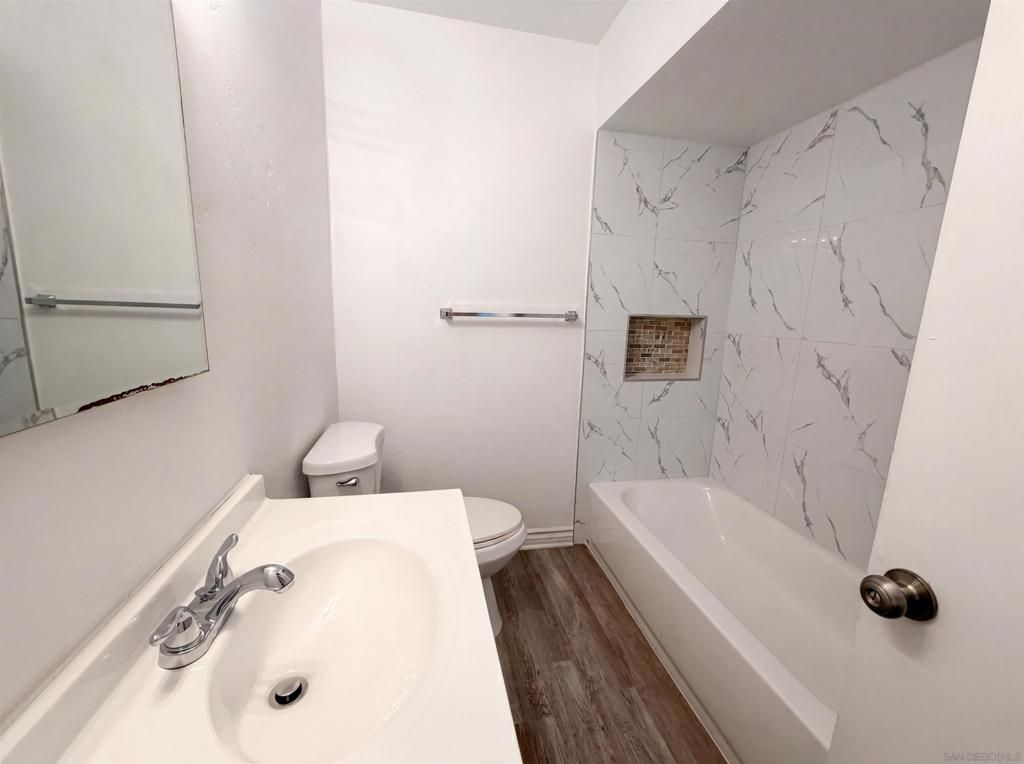 Image 10 of property listing at 5219 Irwin, San Diego, CA 92120