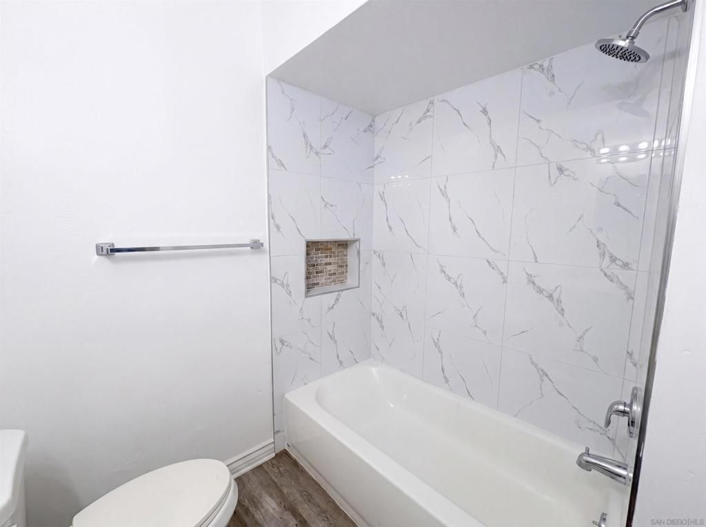 Image 12 of property listing at 5219 Irwin, San Diego, CA 92120