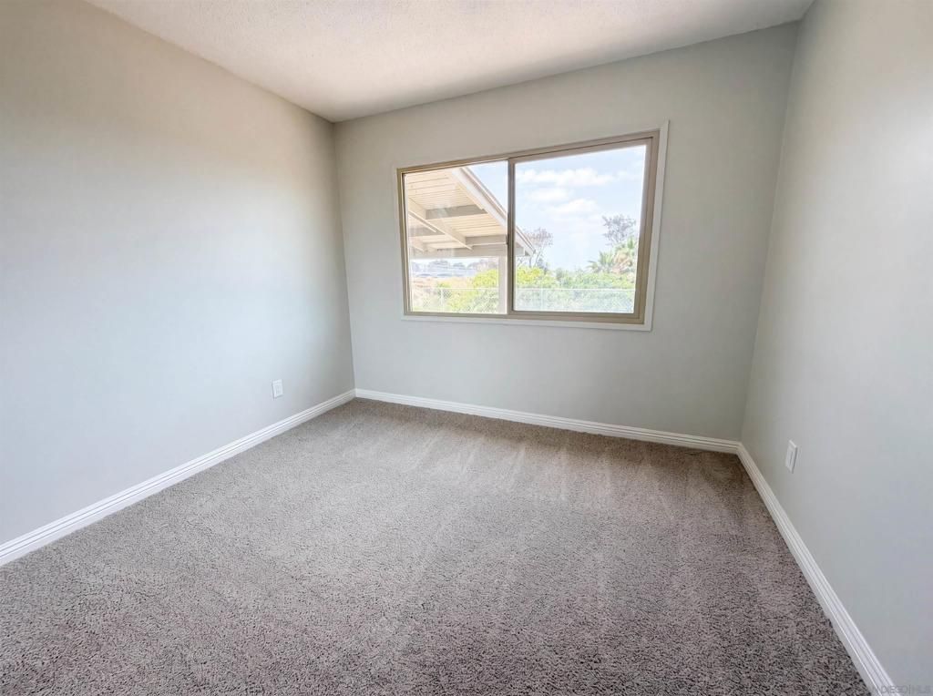 Image 3 of property listing at 5219 Irwin, San Diego, CA 92120