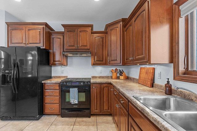 3405 HAWK RIDGE TRAIL, Green Bay, WI 54313