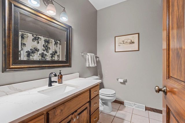 3405 HAWK RIDGE TRAIL, Green Bay, WI 54313