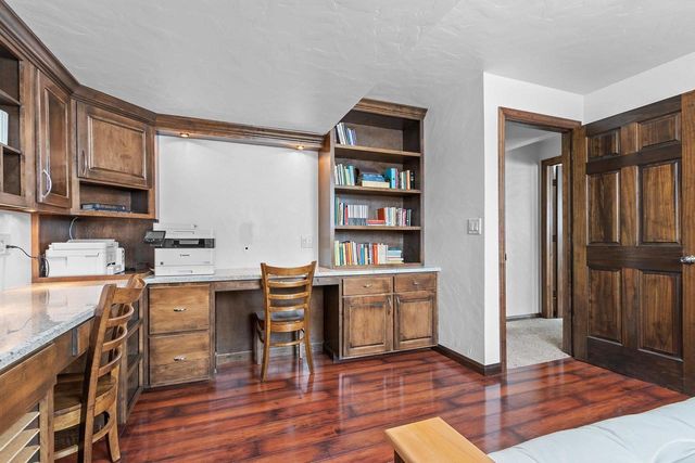 3405 HAWK RIDGE TRAIL, Green Bay, WI 54313