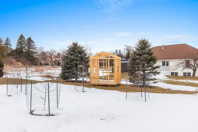 3405 HAWK RIDGE TRAIL, Green Bay, WI 54313