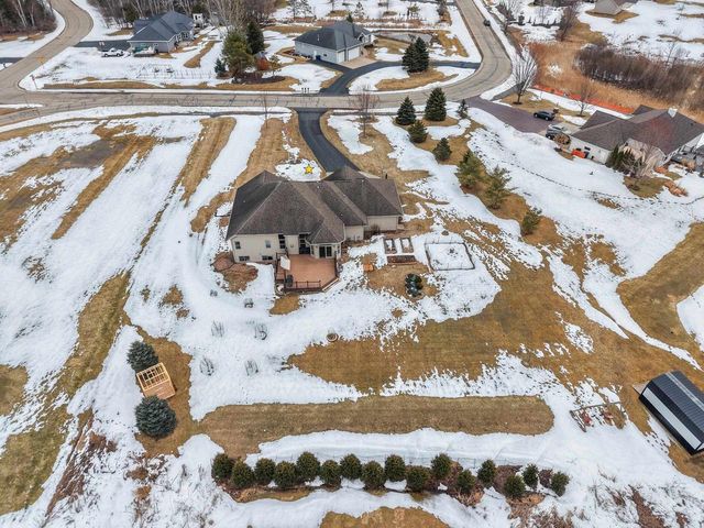 3405 HAWK RIDGE TRAIL, Green Bay, WI 54313