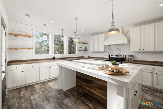 2301 Wegner Road B, New Braunfels, TX 78132