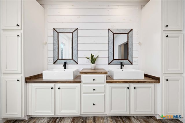 2301 Wegner Road B, New Braunfels, TX 78132