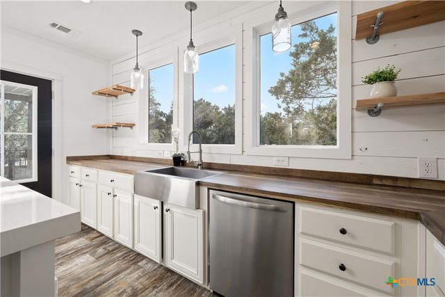 2301 Wegner Road B, New Braunfels, TX 78132