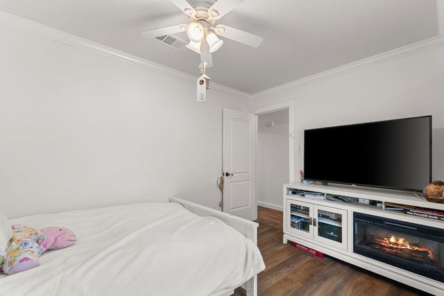 3006 Mark Drive, Arlington, TX 76013