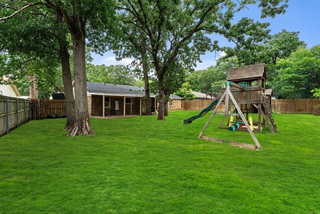 3006 Mark Drive, Arlington, TX 76013