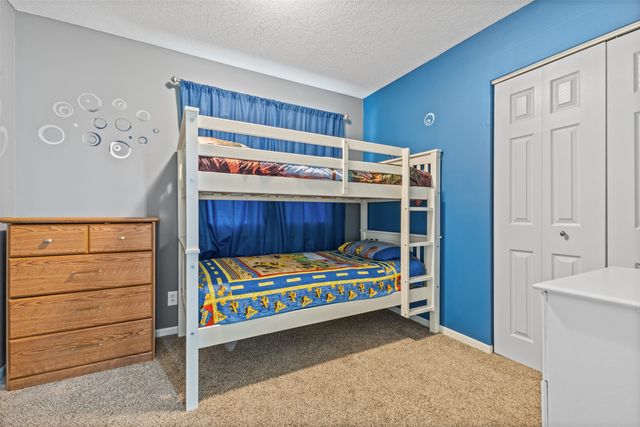 727 SE Richland Court, Ankeny, IA 50021