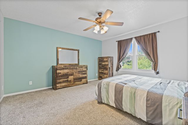 727 SE Richland Court, Ankeny, IA 50021