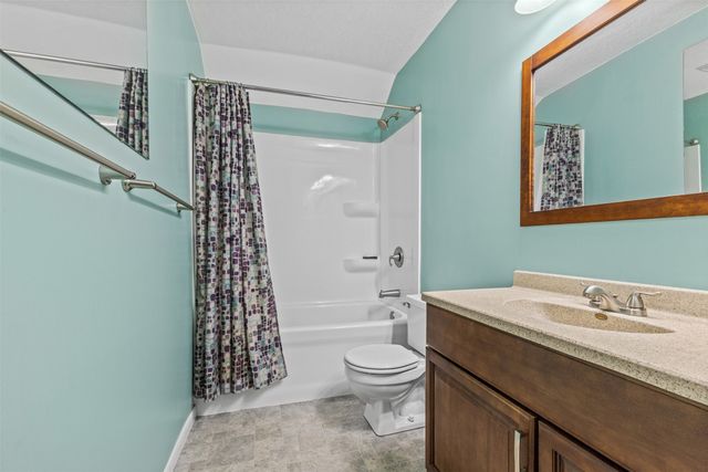 727 SE Richland Court, Ankeny, IA 50021