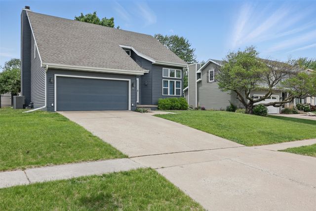 727 SE Richland Court, Ankeny, IA 50021