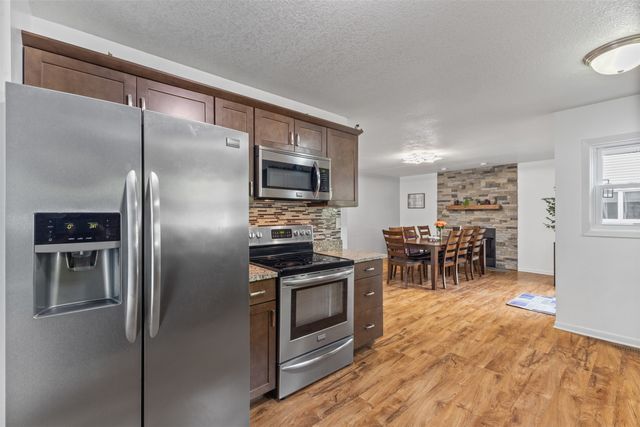727 SE Richland Court, Ankeny, IA 50021