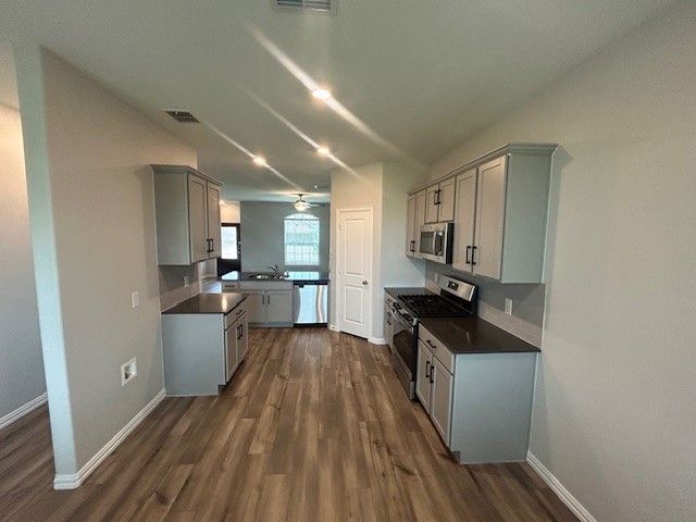 1509 Helmoken Falls Drive, Anna, TX 75409