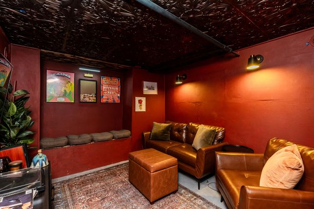 1131 Vine Street, Newport, KY 41071