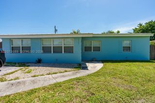 18381 NE 21st Pl, North Miami Beach, FL 33179