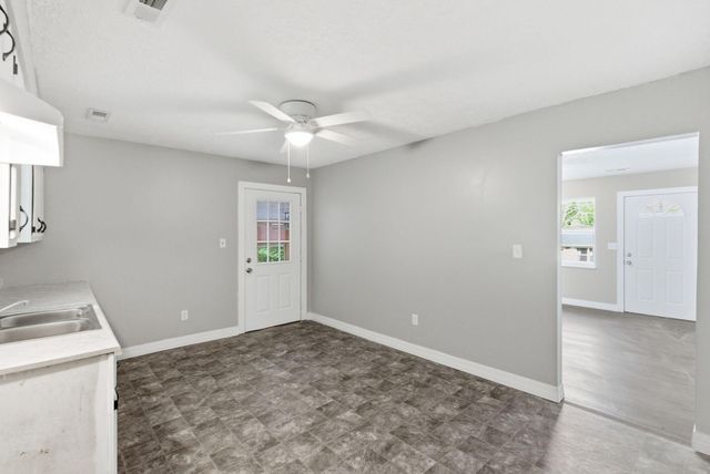 101 Holiday Hill Road, Clay City, KY 40312