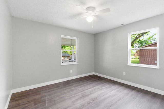 101 Holiday Hill Road, Clay City, KY 40312