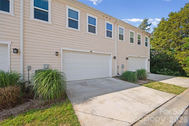 204 Overstone Court, Fort Mill, SC 29715