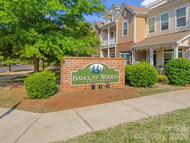 204 Overstone Court, Fort Mill, SC 29715