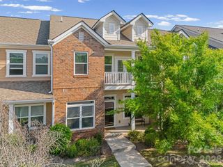 204 Overstone Court, Fort Mill, SC 29715