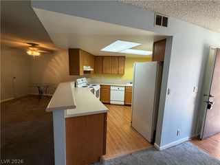 2080 Karen Avenue 23, Las Vegas, NV 89169