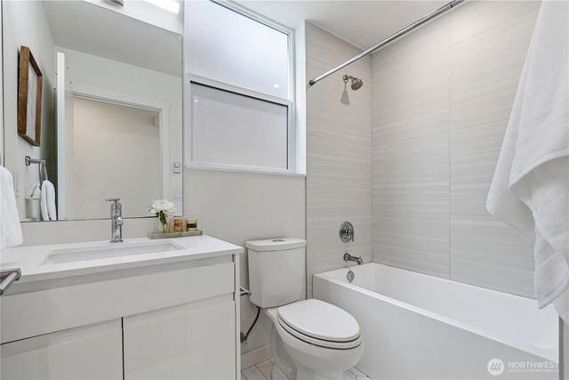 2327 E Denny Way, Seattle, WA 98122