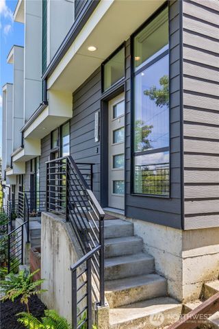 2327 E Denny Way, Seattle, WA 98122