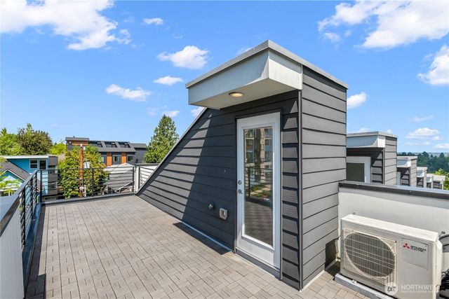 2327 E Denny Way, Seattle, WA 98122