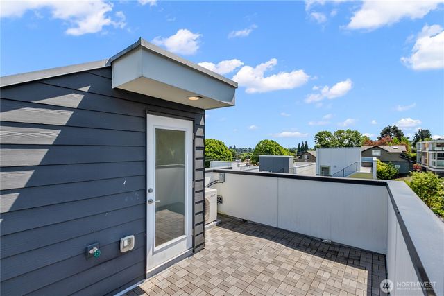 2327 E Denny Way, Seattle, WA 98122