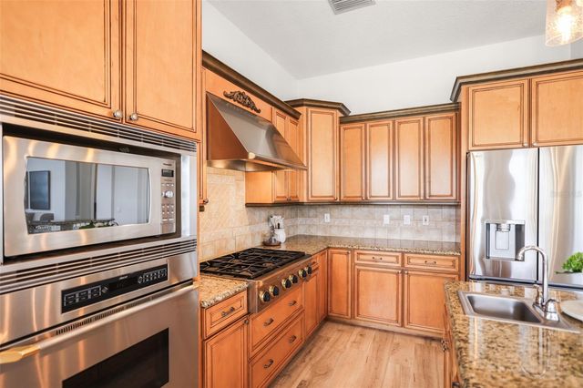 207 MANATEE LANE, Tarpon Springs, FL 34689