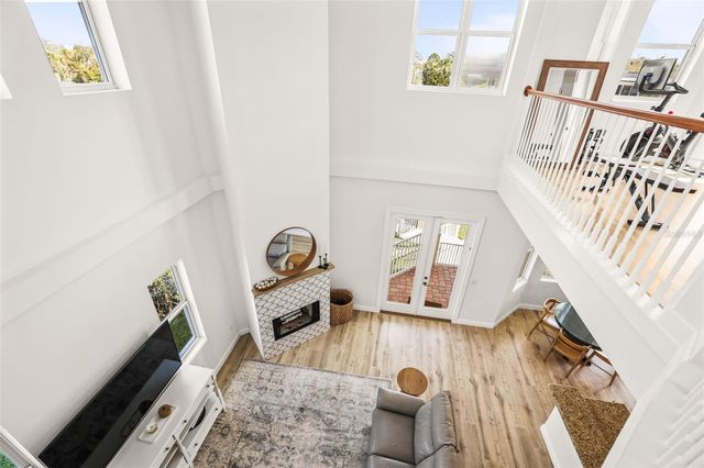 207 MANATEE LANE, Tarpon Springs, FL 34689