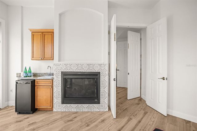 207 MANATEE LANE, Tarpon Springs, FL 34689