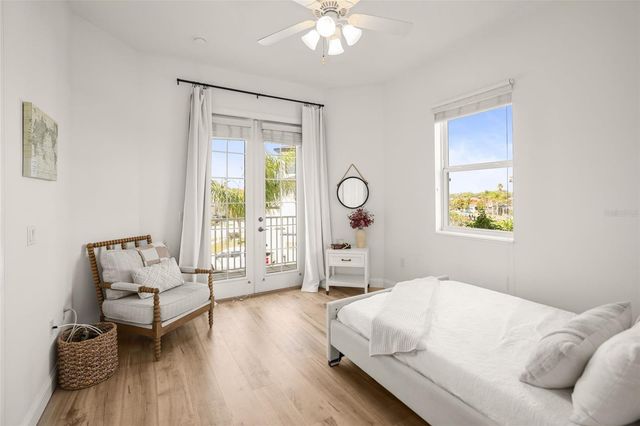 207 MANATEE LANE, Tarpon Springs, FL 34689