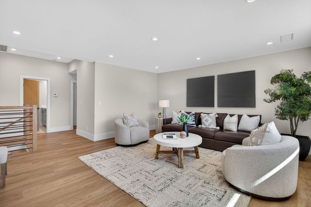 1301 Smokewood Drive, North Tustin, CA 92705