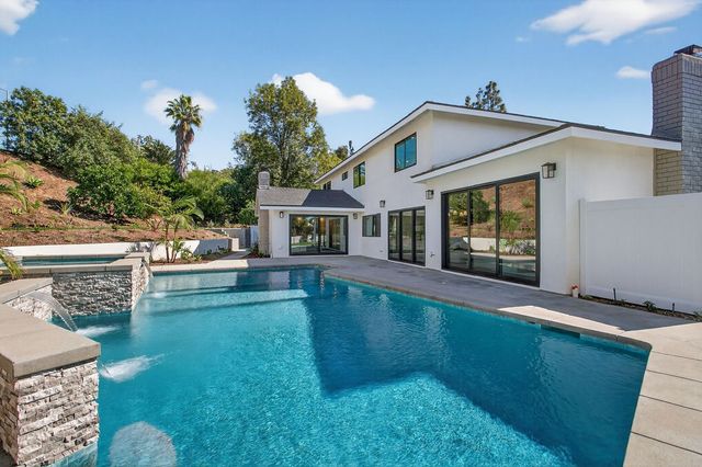 1301 Smokewood Drive, North Tustin, CA 92705