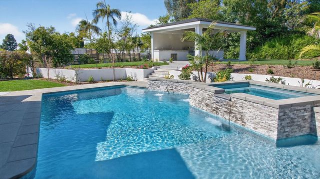 1301 Smokewood Drive, North Tustin, CA 92705